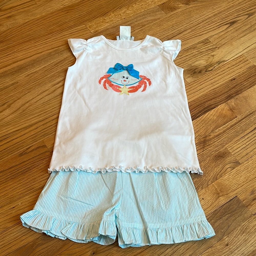 NWT- Castles and Crowns outfit-size 6-Absolutely adorable!